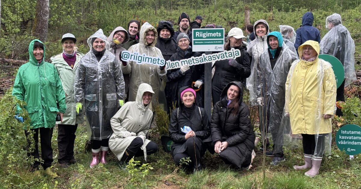 AstraZeneca Eesti meeskond aega annetamas. Foto: erakogu